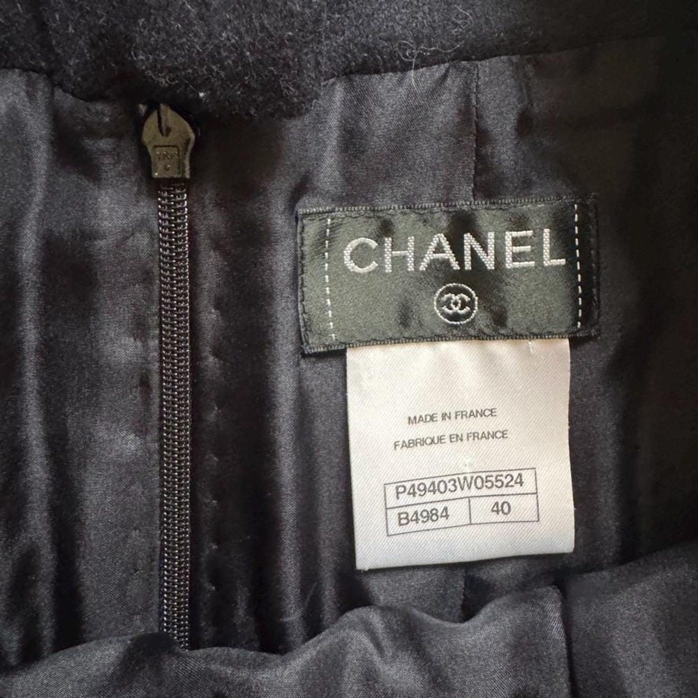 Chanel Fall 2009‎ Navy Wool Alpaca Pleated Skirt Star Concho Button Size 40 - Picture 7 of 8